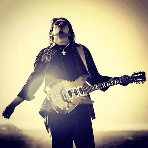 Los Lonely Boys’ Henry Garza: Blood Brothers - Premier Guitar