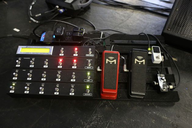 how to change guitar rig presets via foot controller