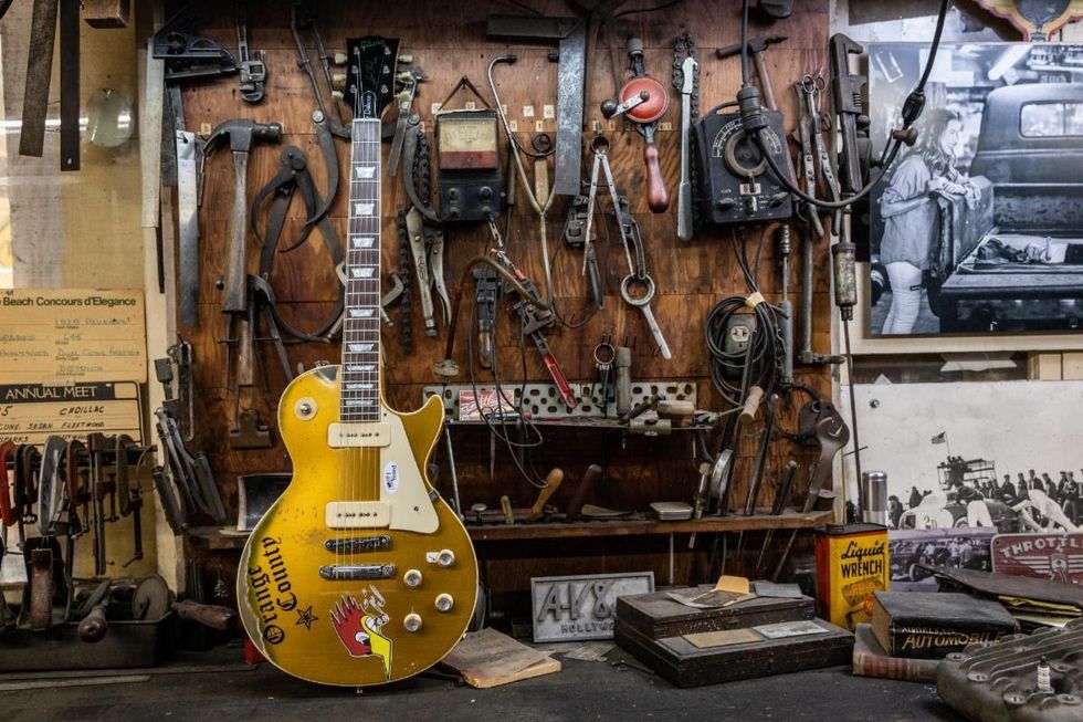 Gibson Announces the Mike Ness 1976 Les Paul Deluxe - Premier Guitar